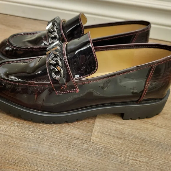 Micheal Kors Blaine Loafer Size 8 Burgundy/Gunmetal Chain Logo - Picture 9 of 16